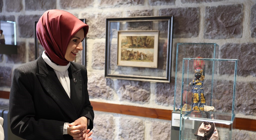 Aile ve Sosyal Hizmetler Bakanımız Göktaş, Türkiye'nin ilk Anne Müzesi'ni ziyaret etti.