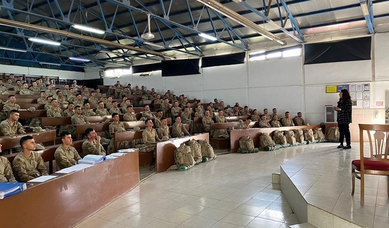 Uzman Jandarma Komando Kursiyerlere Kadına Yönelik Şiddet ve Erken Yaşta ve Zorla Evliliklerle Mücadele Eğitimi 