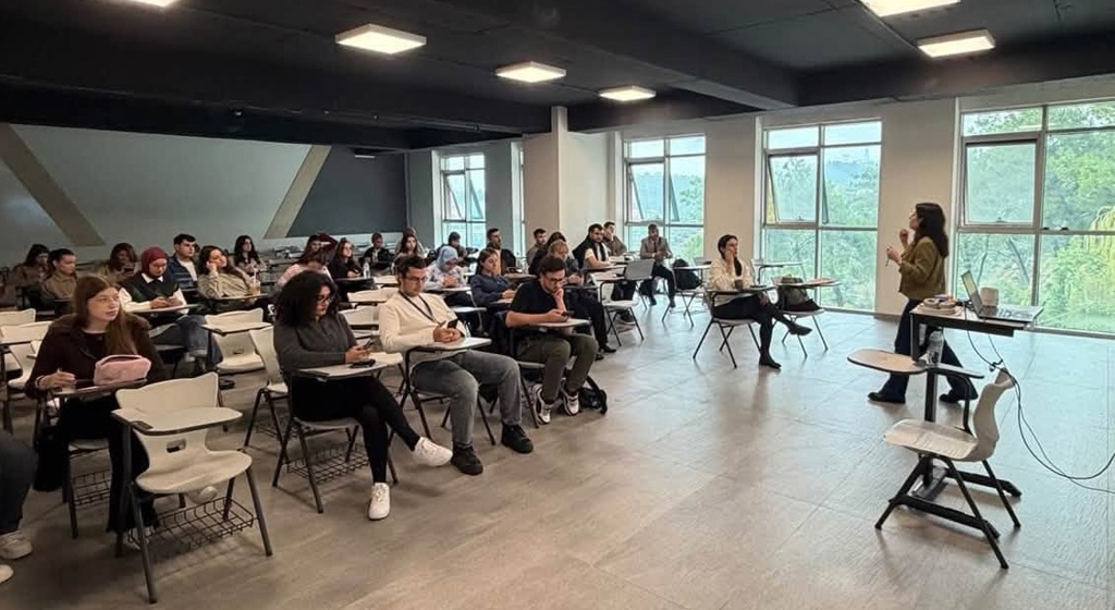 Mudanya Üniversitesinde “İyilik Var” Platformu Tanıtıldı