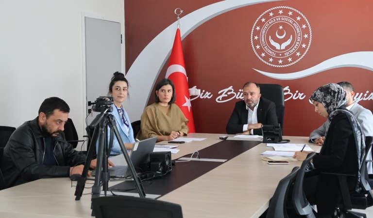  Evlenecek Gençlerin Desteklenmesi Projesi Toplantısı