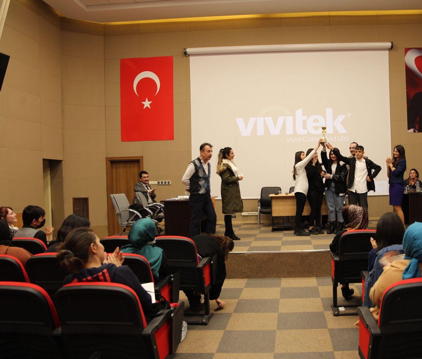 Çocuklarımız Arasında Münazara Yarışması Düzenlendi