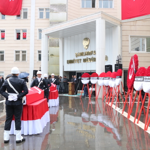 Şehitlerimizi Memleketlerine Uğurladık - fotoğraf 4
