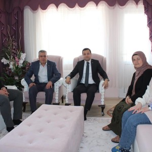 ŞEHİT AİLELERİMİZİN HER ZAMAN YANINDAYIZ - fotoğraf 1