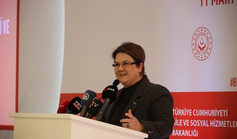 Bakanımız Derya Yanık, "Sivil Toplum Vizyon Belgesi ve Eylem Planı"nı Açıkladı