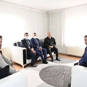 Şehitlerimizin Emaneti Kıymetli Eşleri Ziyaret Edildi - fotoğraf 3