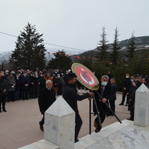 18 Mart Şehitleri Anma Günü Programı Kapsamında Şehitlik Ziyaret Edildi - fotoğraf 6