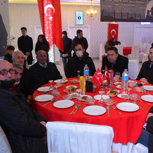 Şehit Aileleri ve Gazilerimiz Onuruna Yemek Programı Düzenlendi  - fotoğraf 12