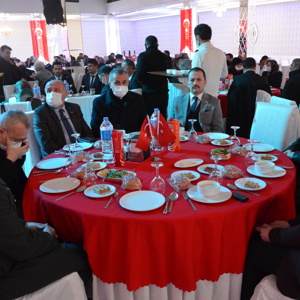 Şehit Aileleri ve Gazilerimiz Onuruna Yemek Programı Düzenlendi  - fotoğraf 13