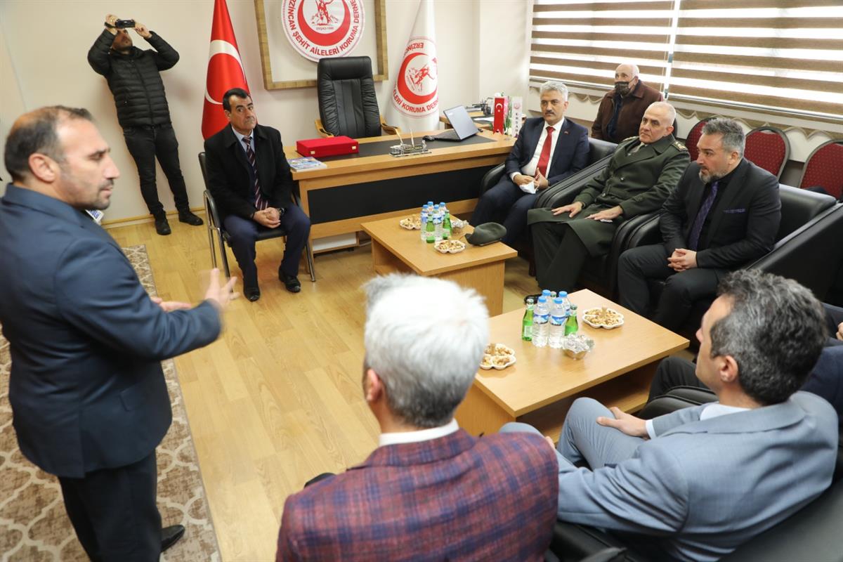 Erzincan Şehit Aileleri Derneği’ne ziyaret