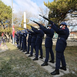 Çanakkale Zaferi’nin 107. Yılı Gururla Kutlandı - fotoğraf 2