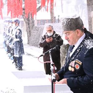 18 Mart Şehitleri Anma Günü ve Çanakkale Zaferinin 107. Yıldönümü Törenlerle Kutlandı - fotoğraf 4
