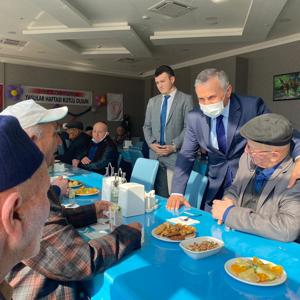 18-24 Mart Yaşlılara Saygı Haftasında Yaşlılarımız İçin Bir Dizi Etkinlik Düzenlendi - fotoğraf 2