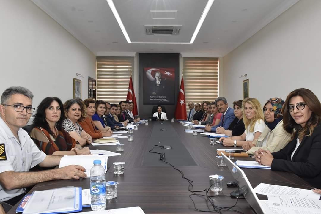 Sayın Valimiz Esengül Civelek başkanlığında Kadına Yönelik Şiddetle Mücadele İl Koordinasyon İzleme ve Değerlendirme Toplantısı düzenlendi.