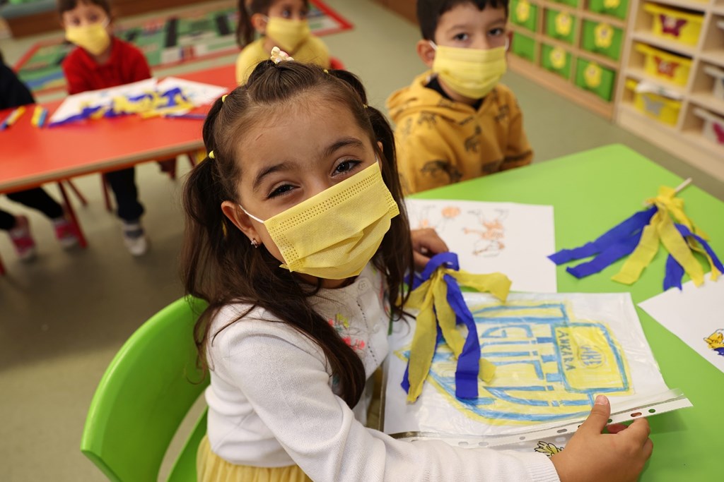 Bakanımız Derya Yanık: “Dezavantajlı Çocuklarımız İçin Gündüzlü Çocuk Hizmet Merkezlerimizi Hizmete Sunacağız”