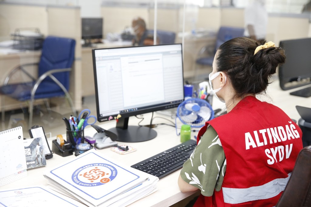 Bakanımız Derya Yanık: “Ramazan ayı öncesinde ihtiyaç sahipleri için SYDV’lere yaklaşık 224 milyon TL ek kaynak aktardık”