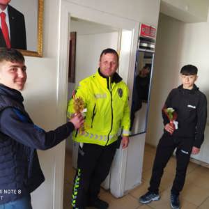 Çocuklarımızdan Polis Haftası Günü Münasebetiyle Ziyaret - fotoğraf 3