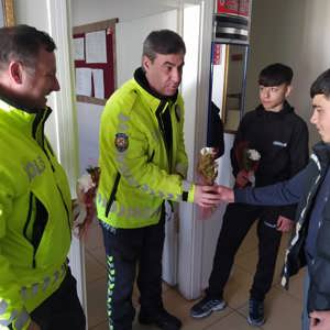 Çocuklarımızdan Polis Haftası Günü Münasebetiyle Ziyaret - fotoğraf 2