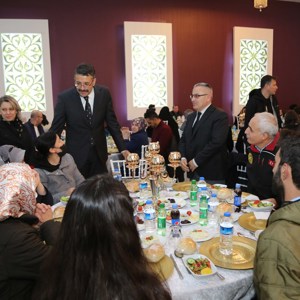 Gazilerimiz ve Aileleri Onuruna İftar Programı Düzenlendi - fotoğraf 4