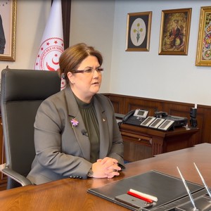 Bakanımız Derya Yanık BM Yaşlanma Açık-Uçlu Çalışma Grubunun 12'nci Oturumuna Video Mesajla Katıldı - fotoğraf 1