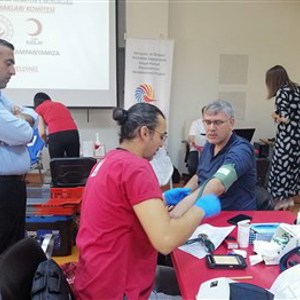 Yardımseven Olmak Kanımızda Var - fotoğraf 2