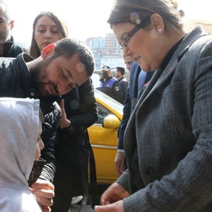 Aile ve Sosyal Hizmetler Bakanımız Derya Yanık Zonguldak'ta Temaslarda Bulundu - fotoğraf 6