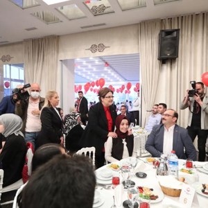 Bakanımız Derya Yanık, Şehit Yakınları ve Gazilerle İftarda Bir Araya Geldi - fotoğraf 3
