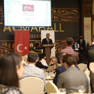 Millî Savunma Bakanı Hulusi Akar, Şehit Aileleri ve Gazilerle İftarda Bir Araya Geldi - fotoğraf 34