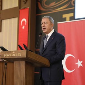 Millî Savunma Bakanı Hulusi Akar, Şehit Aileleri ve Gazilerle İftarda Bir Araya Geldi - fotoğraf 37