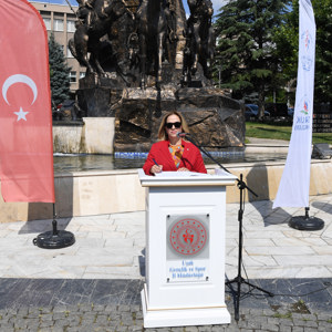 Vali Funda Kocabıyık "15 Temmuz, Türk Milletinin tek yürek, tek bilek olarak kazandığı demokrasi zaferidir" - fotoğraf 4