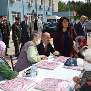 Huzurevinde Bayramlaşma - fotoğraf 2