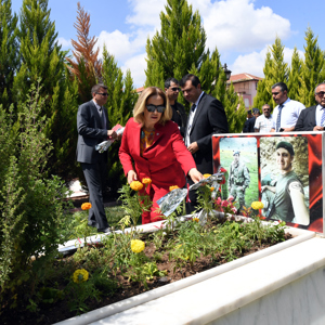 Vali Funda Kocabıyık "15 Temmuz, Türk Milletinin tek yürek, tek bilek olarak kazandığı demokrasi zaferidir" - fotoğraf 11