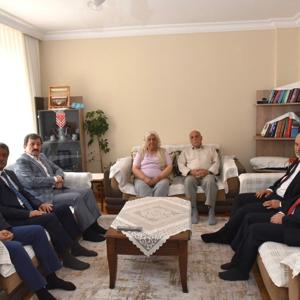 Anneler Günü'nde Şehit Annelerine Ziyaret - fotoğraf 2