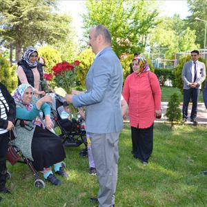 Şehitlerimizin Kıymetli Anneleri ve Eşleri ile Buluştuk - fotoğraf 8