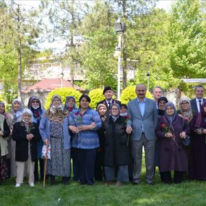 Şehitlerimizin Kıymetli Anneleri ve Eşleri ile Buluştuk - fotoğraf 11