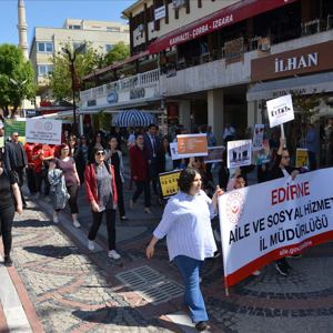 Engelliler Haftası Kapsamında Yayalar ile Kortej Yürüyüşü,  Araçlar ile Konvoy Düzenlendi - fotoğraf 7