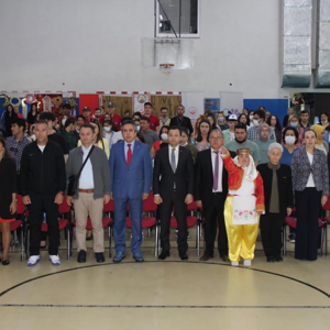 SEVGİ VARSA ENGEL YOKTUR - fotoğraf 1
