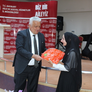 10-16 Mayıs Engelliler Haftası ve Anneler Gününe Özel Program Düzenlendi - fotoğraf 12