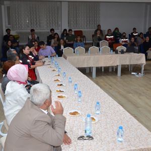Meslek Elemanlarına Yönelik “İletişim ve Etkili Sunum Teknikleri”  Eğitimi Düzenlendi - fotoğraf 2
