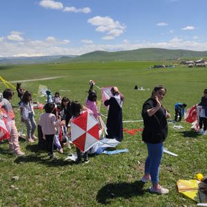 ÇOCUK EVLERİ SİTESİ UÇURTMA ŞENLİĞİ - fotoğraf 3