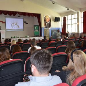 Edirne İl Çocuk Hakları Komitesi tarafından  “Dijital Okur Yazarlılık, Güvenli İnternet ve Teknoloji Bağımlılığı”  Konusunda Eğitim Düzenlendi - fotoğraf 5