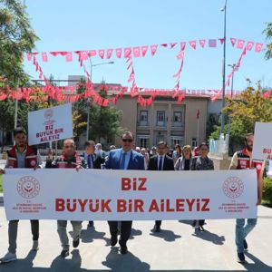 İl Müdürümüz Sn. Muzaffer AKÇAM'ın Katılımıyla Uluslararası Aile Haftası Kortej Yürüyüşü Gerçekleştirildi - fotoğraf 3