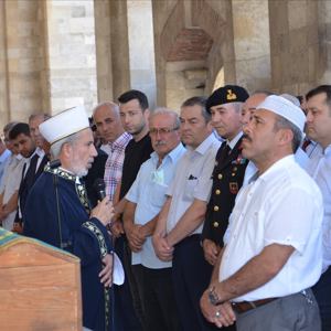 Şehidimiz Efkan YILDIRIM’ın Annesi Fatma YILDIRIM’ı Ebediyete Uğurladık - fotoğraf 4