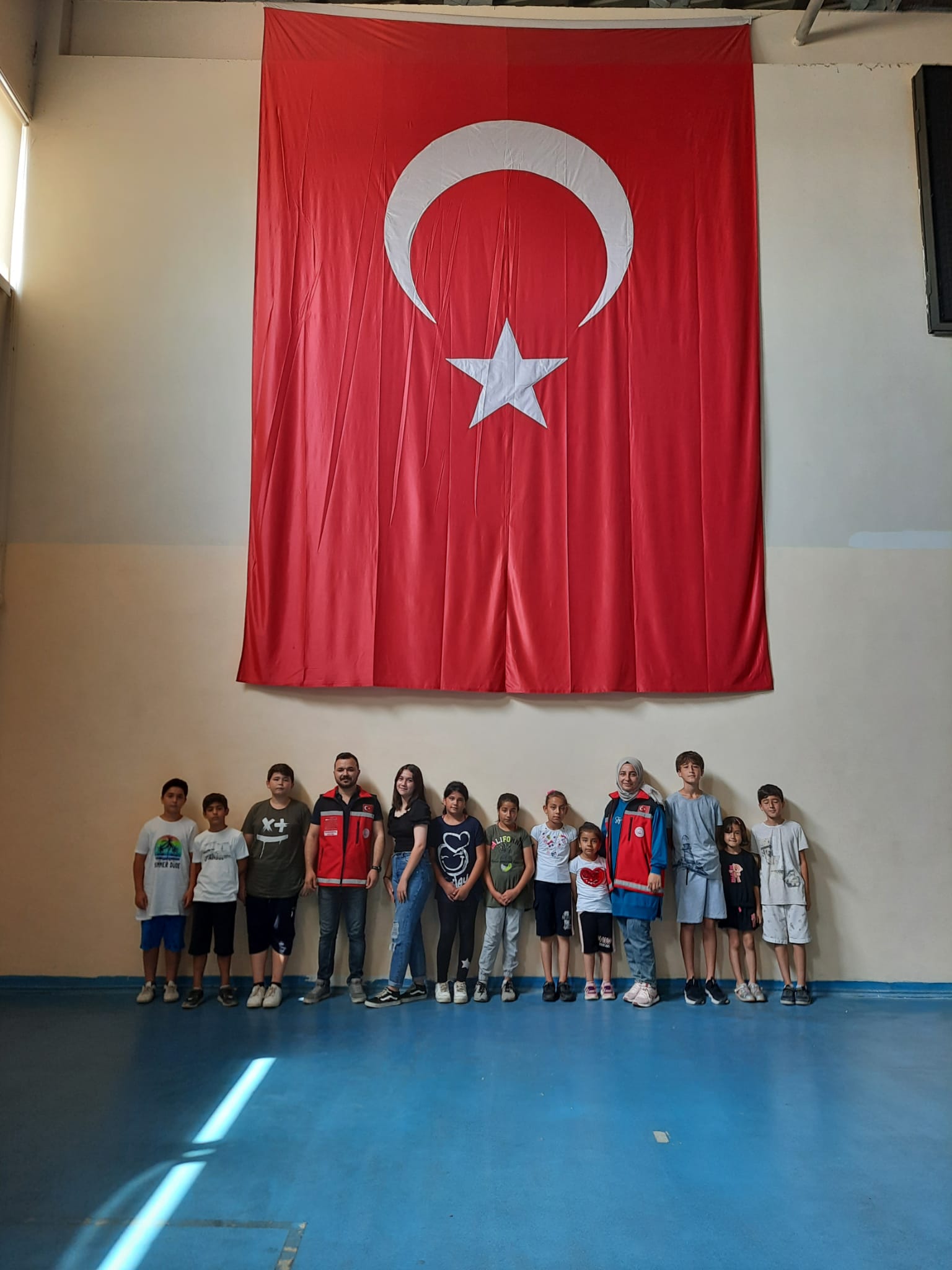 Anamur İlçemizde"Ekranla Değil Akranla Büyüsün Çocuklar"Projesi Kapsamında İlçe Gençlik Hizmetleri ve Spor Müdürlüğü İşbirliği ile Çocuklarımızın İlgi ve Yetenekleri Doğrultusunda Sportif Faaliyet Çalışmalarını Başlattık