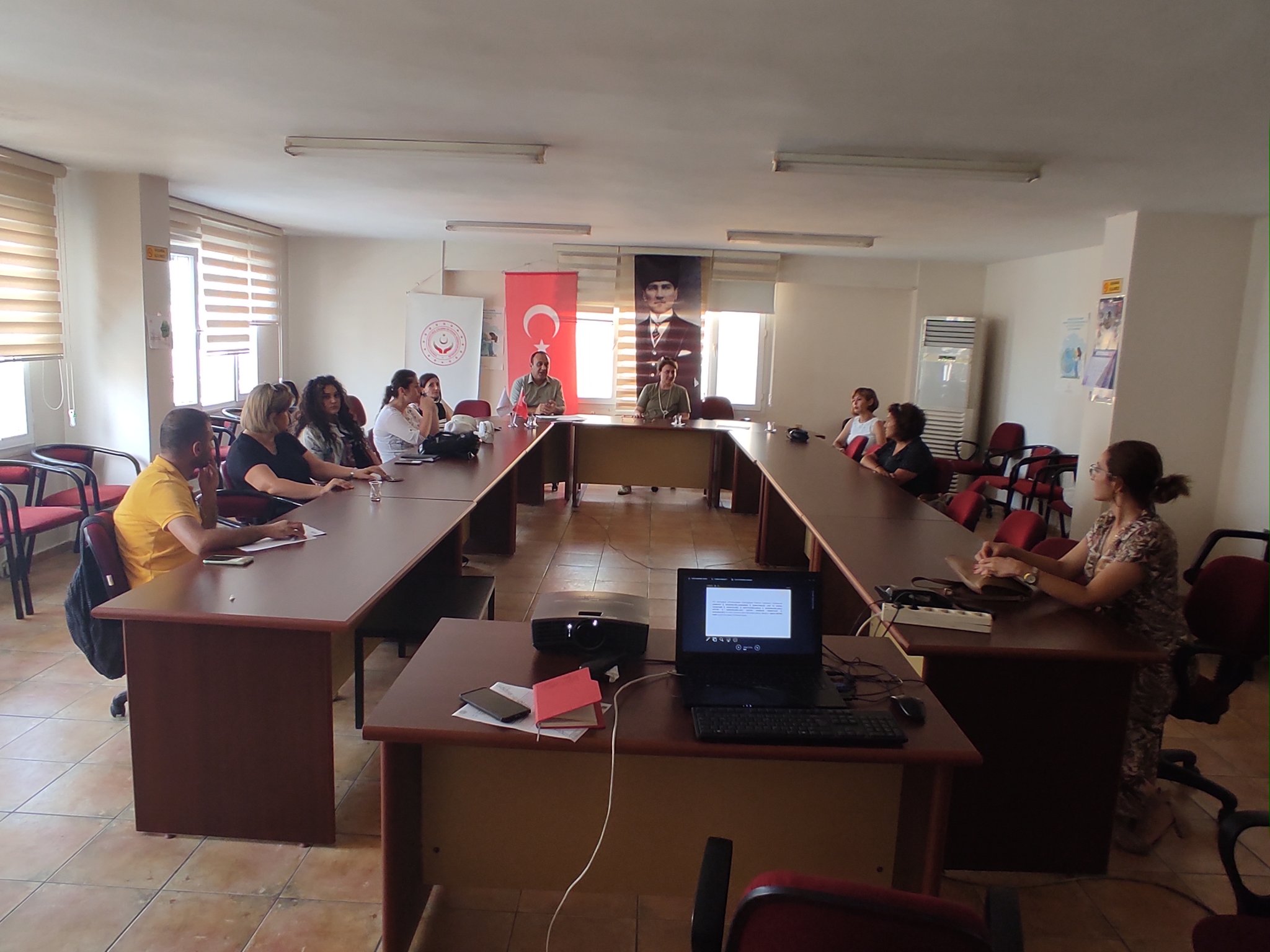 İl Müdürlüğümüz Kadın Hizmetleri Birimimiz koordinesinde, Kadına Yönelik Şiddet İl Teknik Kurulu üyeleri ile "Erkek Odaklı Bilinçlendirme ve Farkındalık Eğitimleri" konularında toplantı gerçekleştirilmiştir. 