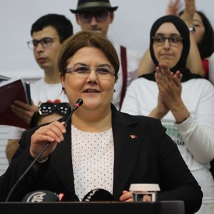 Bakanımız Derya Yanık Engelsiz Yaşam Merkezini Ziyaret Etti - fotoğraf 5