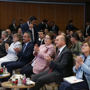 Üç Bakan Çocuklar İçin İmza Attı - fotoğraf 1