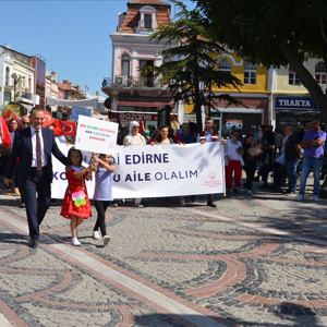 Koruyucu Aile Gününde Kortej Yürüyüşü Gerçekleştirildi - fotoğraf 4
