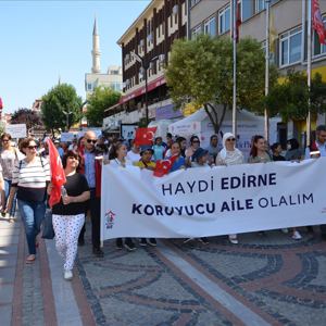 Koruyucu Aile Gününde Kortej Yürüyüşü Gerçekleştirildi - fotoğraf 6