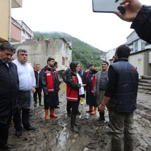 Bakanımız Derya Yanık Sel Felaketinden Etkilenen Karabük’te İncelemelerde Bulundu - fotoğraf 3