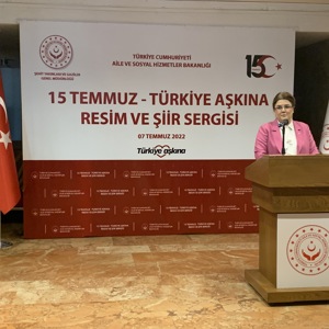 15 Temmuz Türkiye Aşkına Etkinlikleri Kapsamında Şiir ve Resim Sergisi'nin Açılışı Gerçekleştirildi - fotoğraf 1